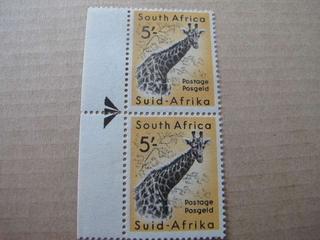 South Africa - 1954 Definitive Set 2/6 Nyala and 5/- Giraffe Pair MNH